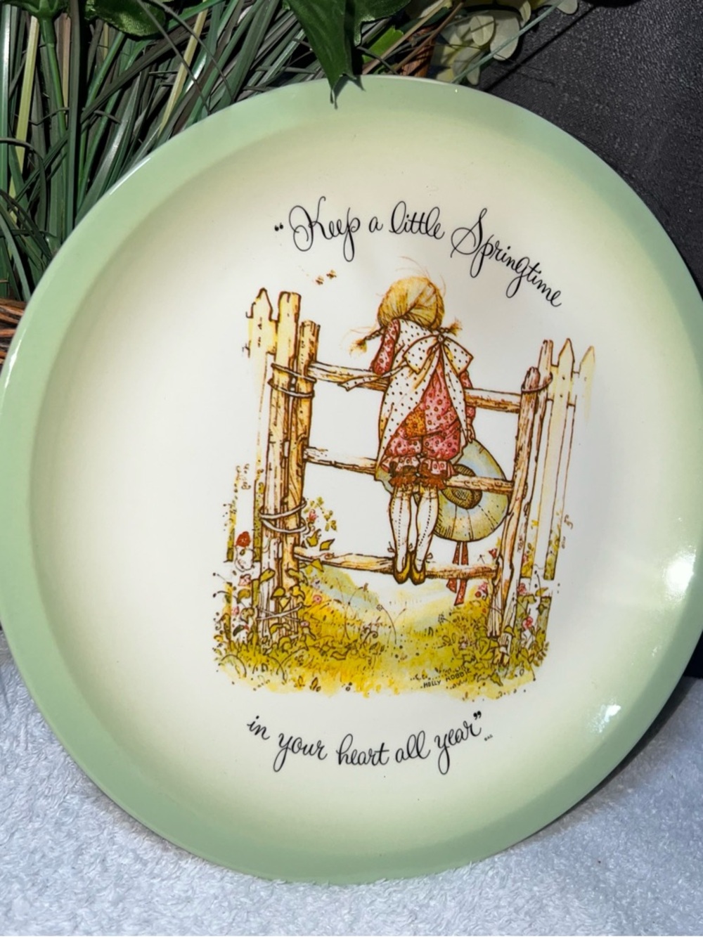1972 HOLLY HOBBIE PLATE "Keep a Little Springtime in your heart all year"